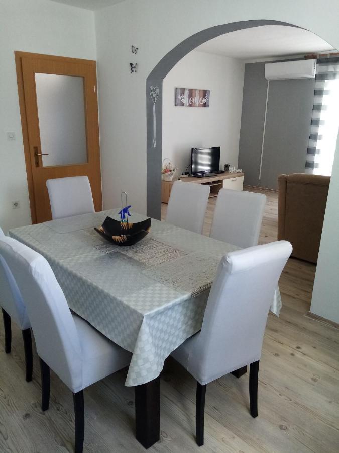 Apartment Darinka Sibenik Exterior photo